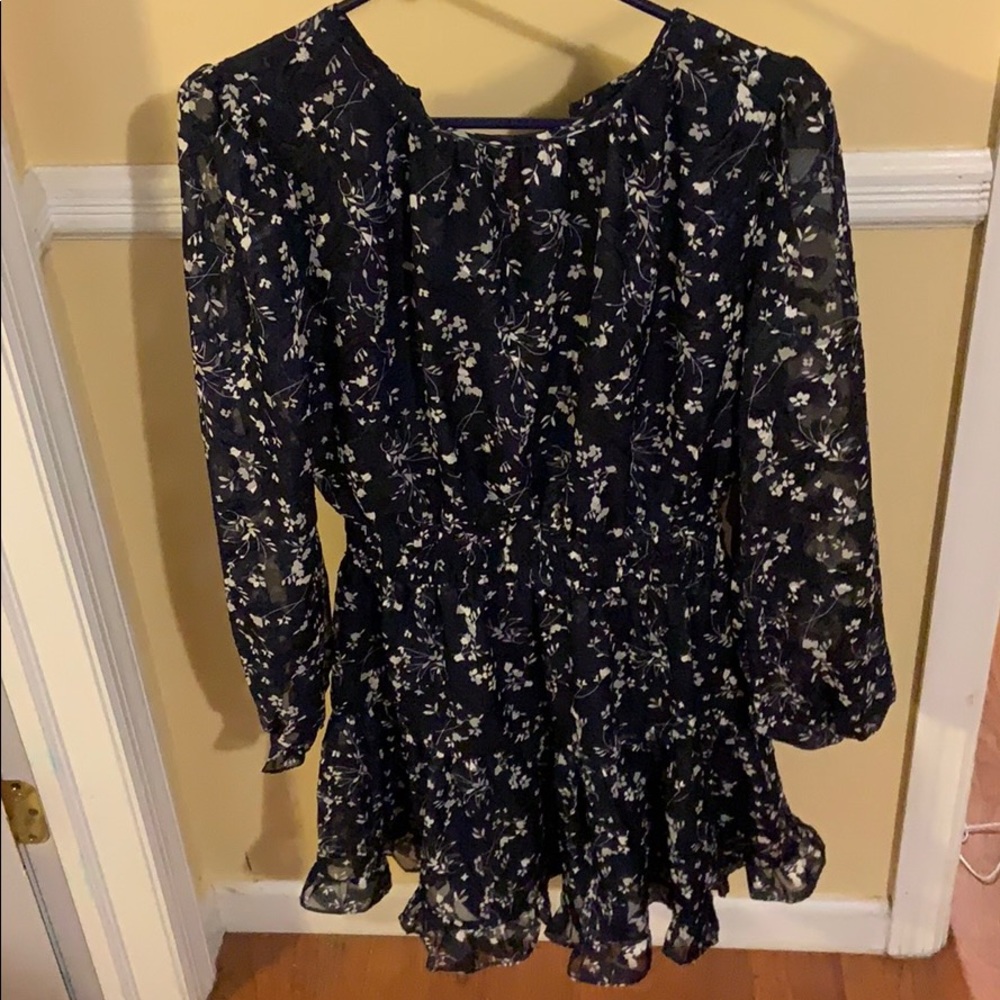Navy lulus long sleeve dress